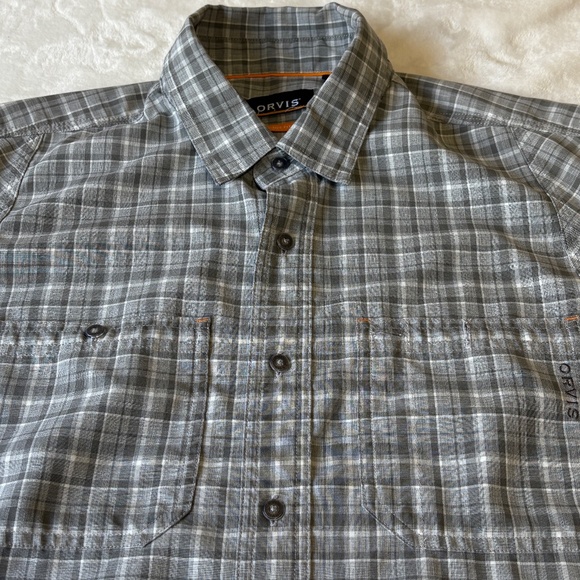 ORVIS Casual Button Down Shirt Mens Size Large Active Fit Gray Plaid - Picture 2 of 9